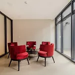 BHomy Perdizes Novo e perfeito para 4 DH302